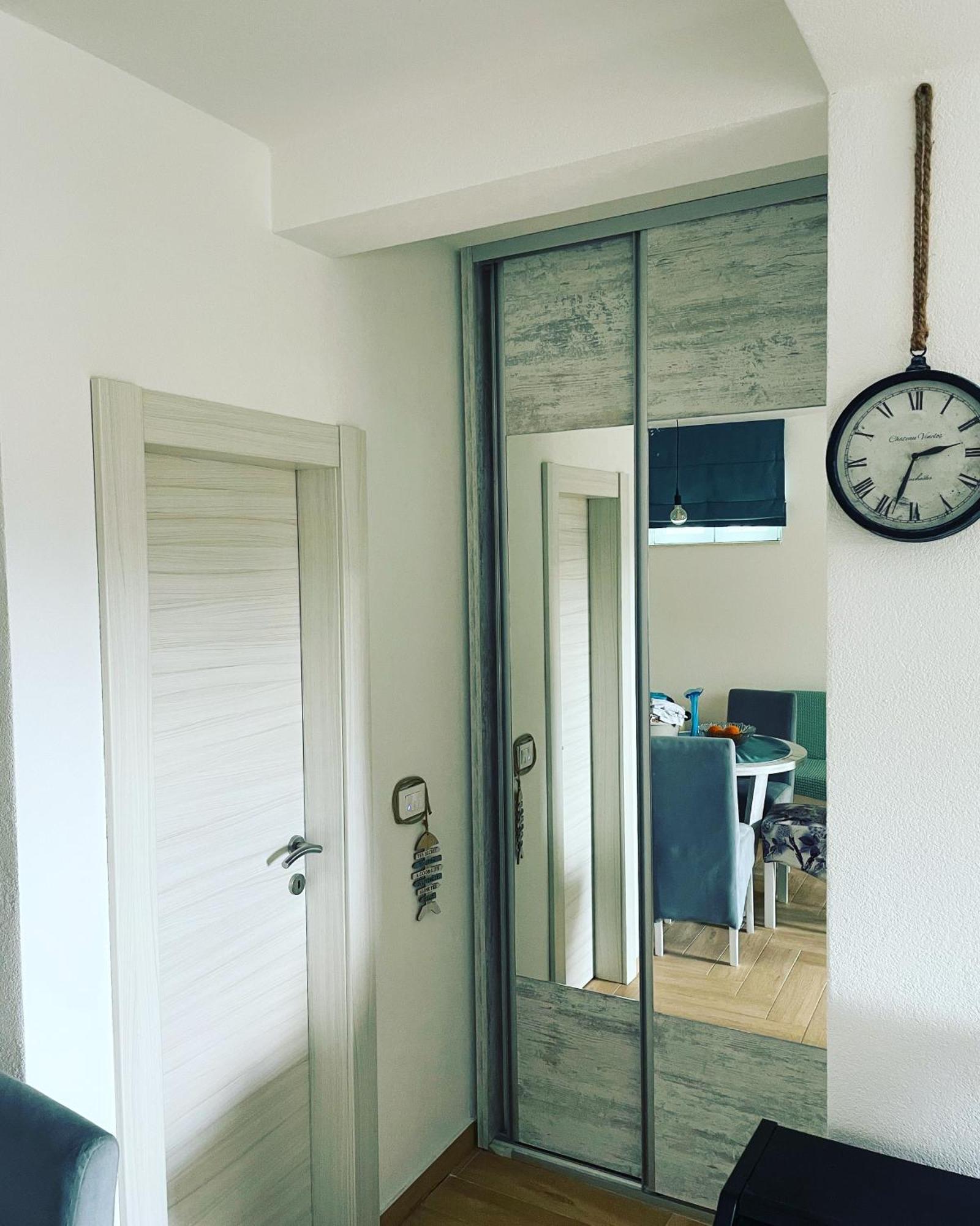 Studio Apartman Happy Home ติวัต ภายนอก รูปภาพ